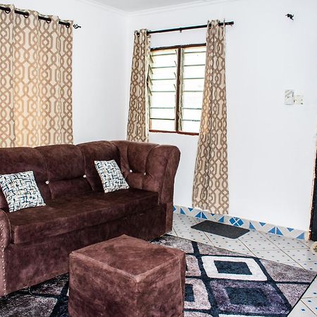 Diani Hideaway Bed & Breakfast Ukunda Exterior photo